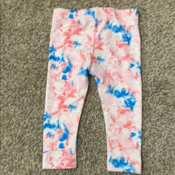 Nike Dri Fit Coral and Blue Marbled Set - Picture 6 of 8